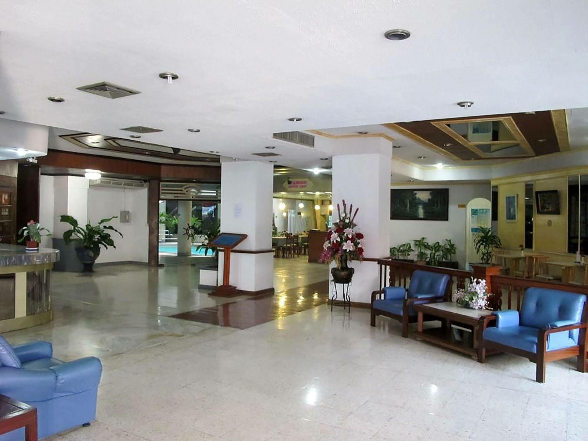 Diamond Beach Hotel Pattaya Exterior photo